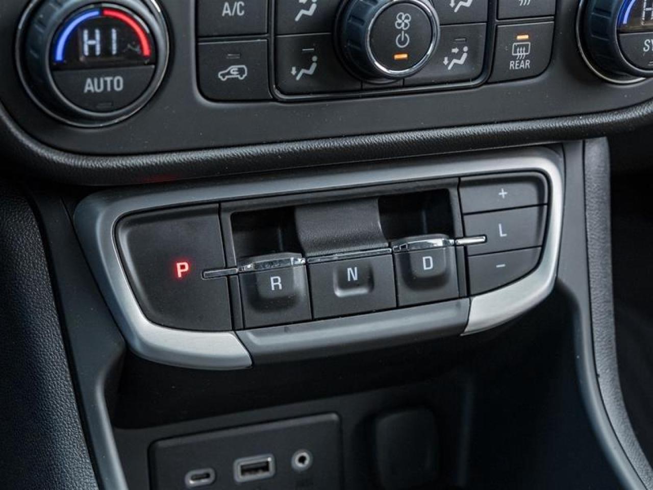 2022 GMC Terrain SLE Front-Wheel Drive Photo