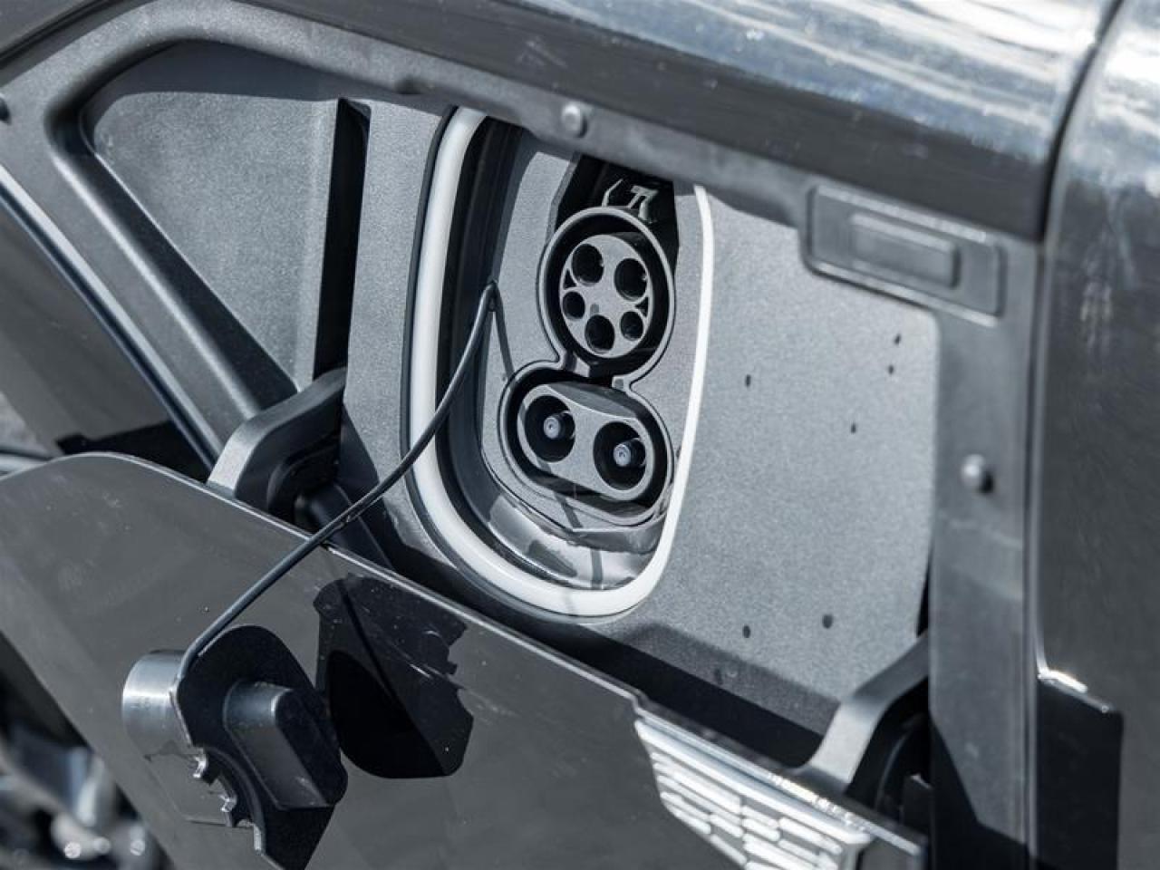 2026 Cadillac LYRIQ Signature Sport 4dr Photo