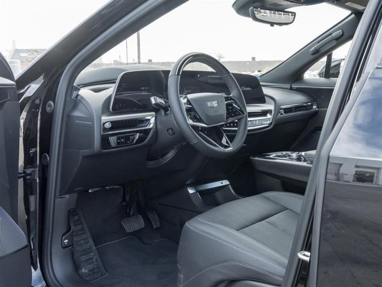 2026 Cadillac LYRIQ Signature Sport 4dr Photo