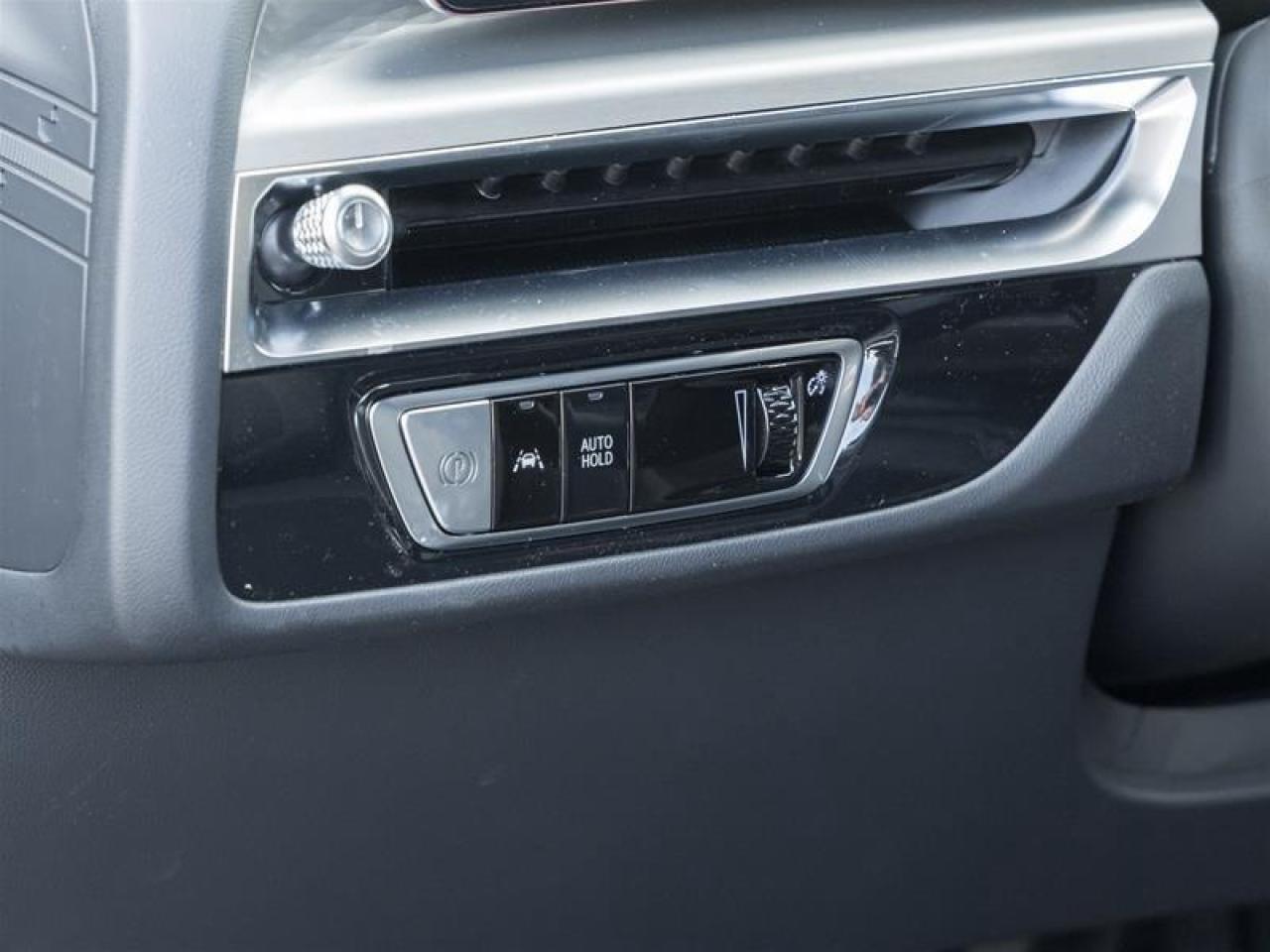 2026 Cadillac LYRIQ Signature Sport 4dr Photo