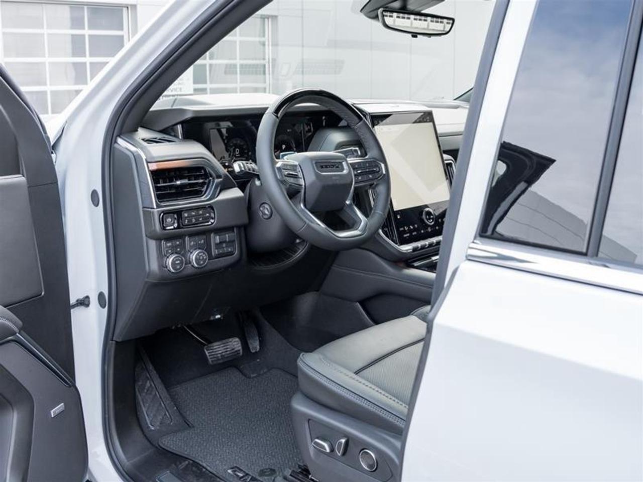 2026 GMC Yukon XL Denali 4dr 4x4 Photo