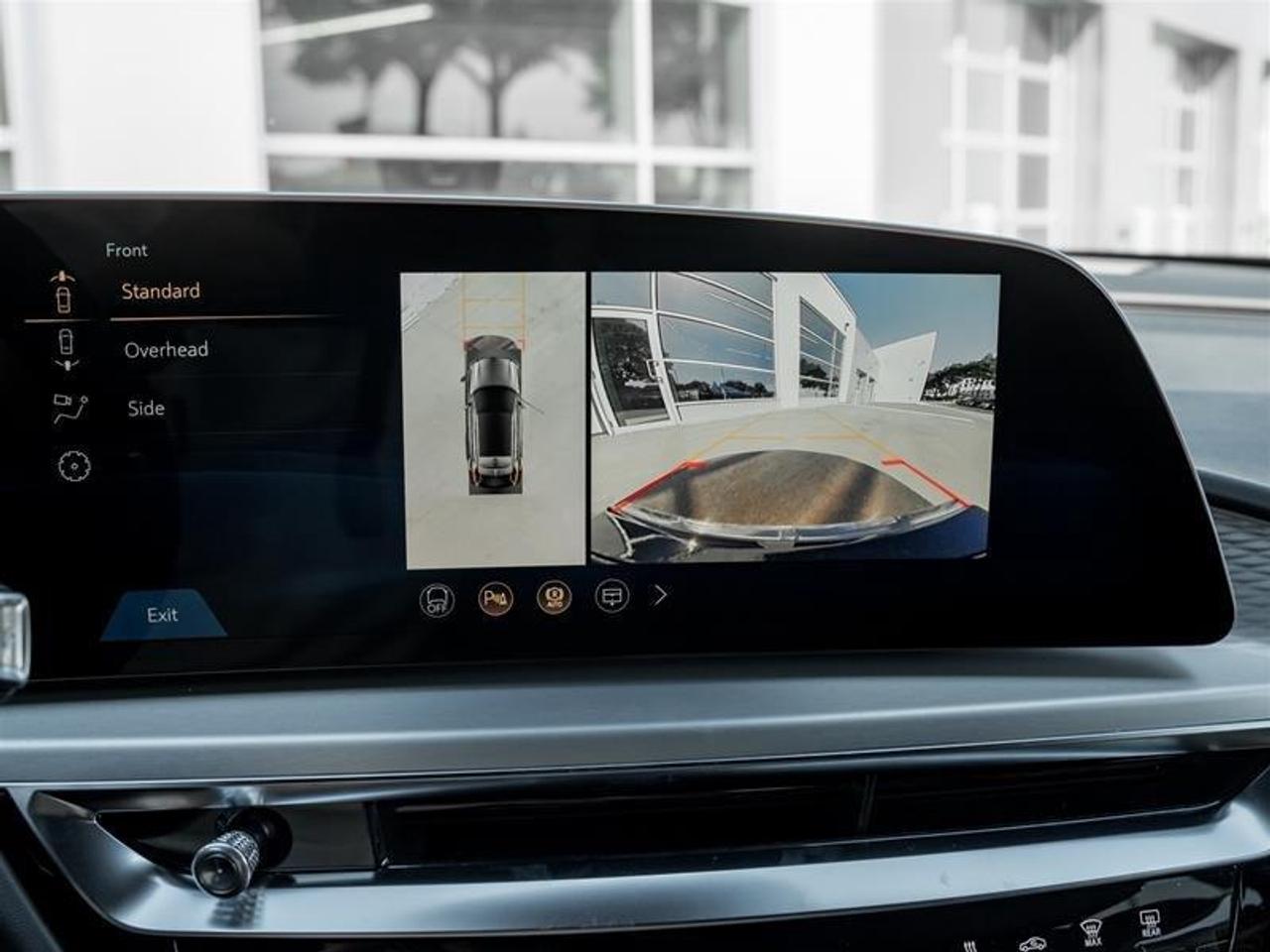 2026 Cadillac LYRIQ Premium Luxury 4dr Photo