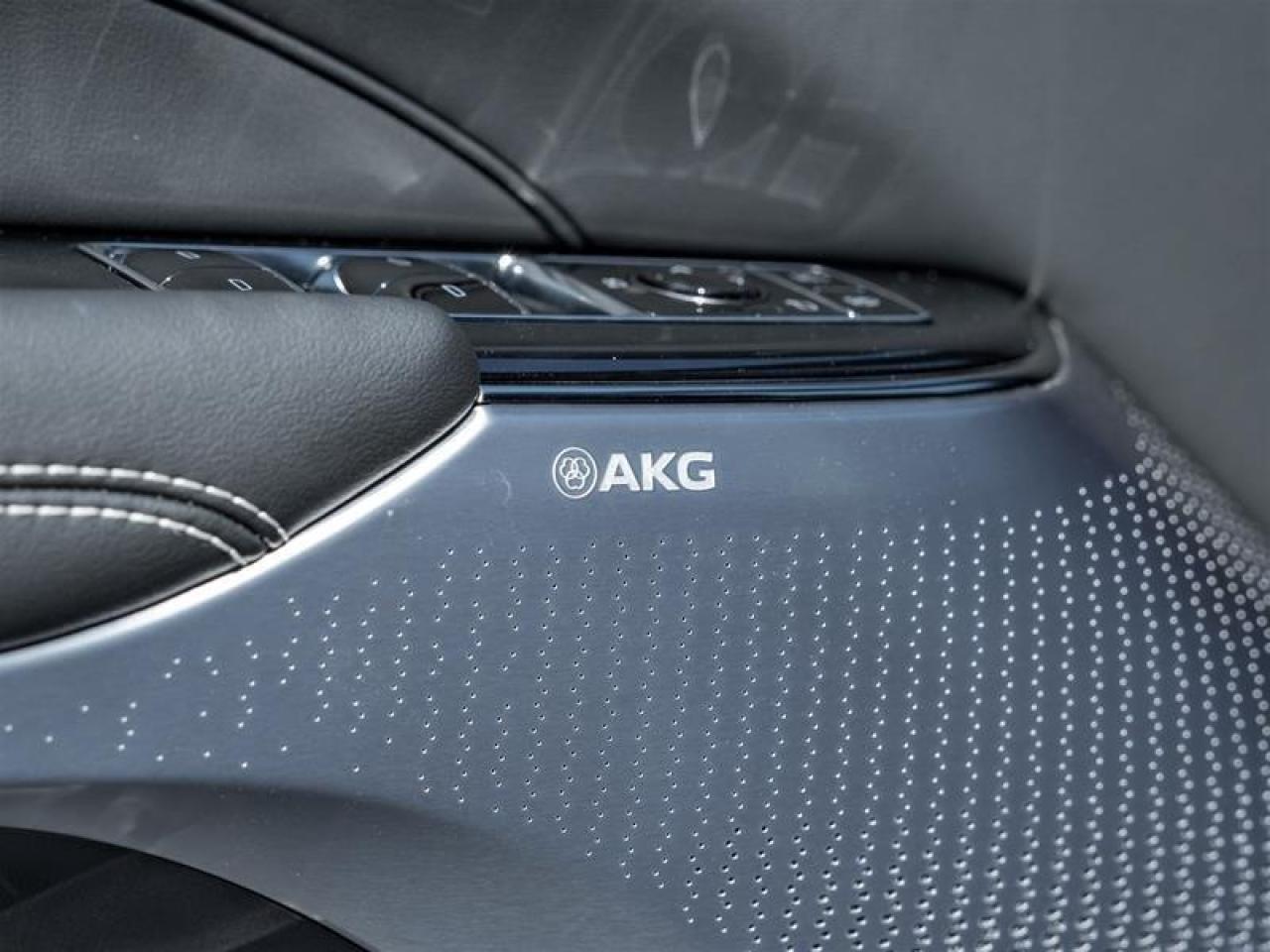 2026 Cadillac LYRIQ Premium Luxury 4dr Photo