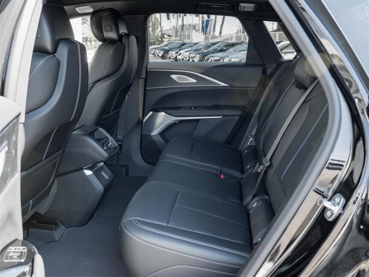 2026 Cadillac LYRIQ Premium Luxury 4dr Photo