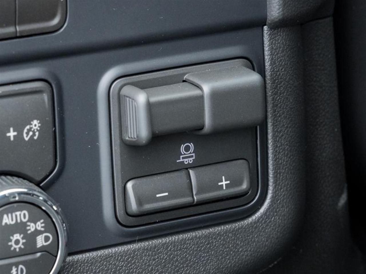 2026 Chevrolet Suburban Premier 4dr 4x4 Photo