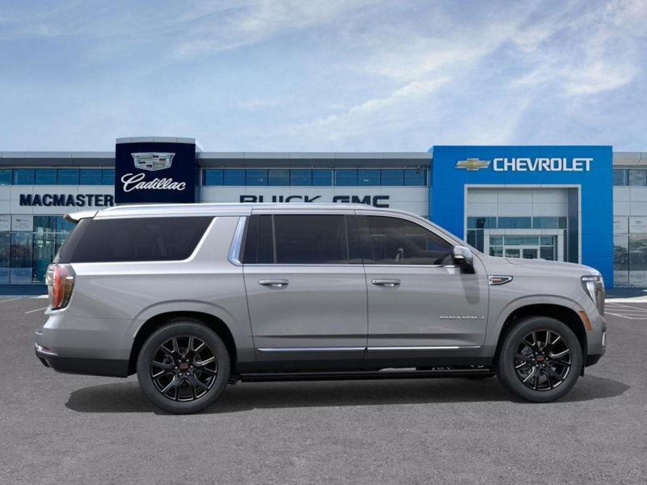 2026 GMC Yukon XL Denali 4dr 4x4 Photo4