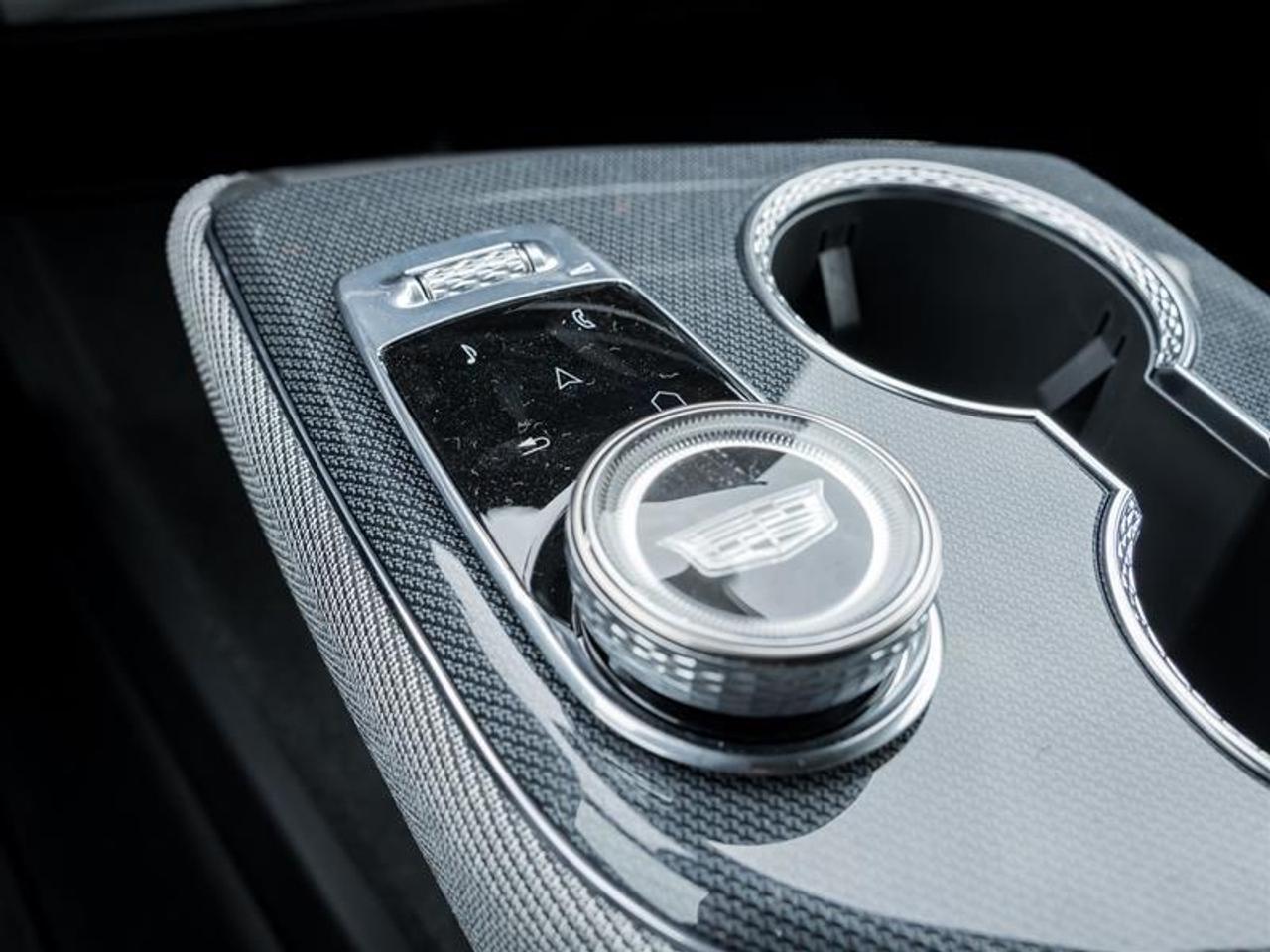 2026 Cadillac OPTIQ Sport 4dr Photo