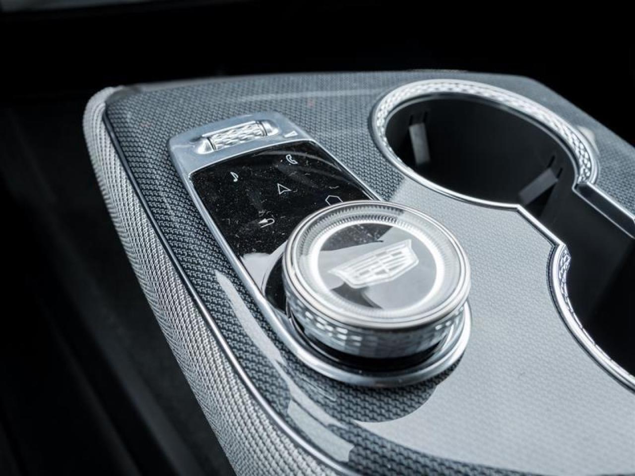 2026 Cadillac OPTIQ Sport 4dr Photo