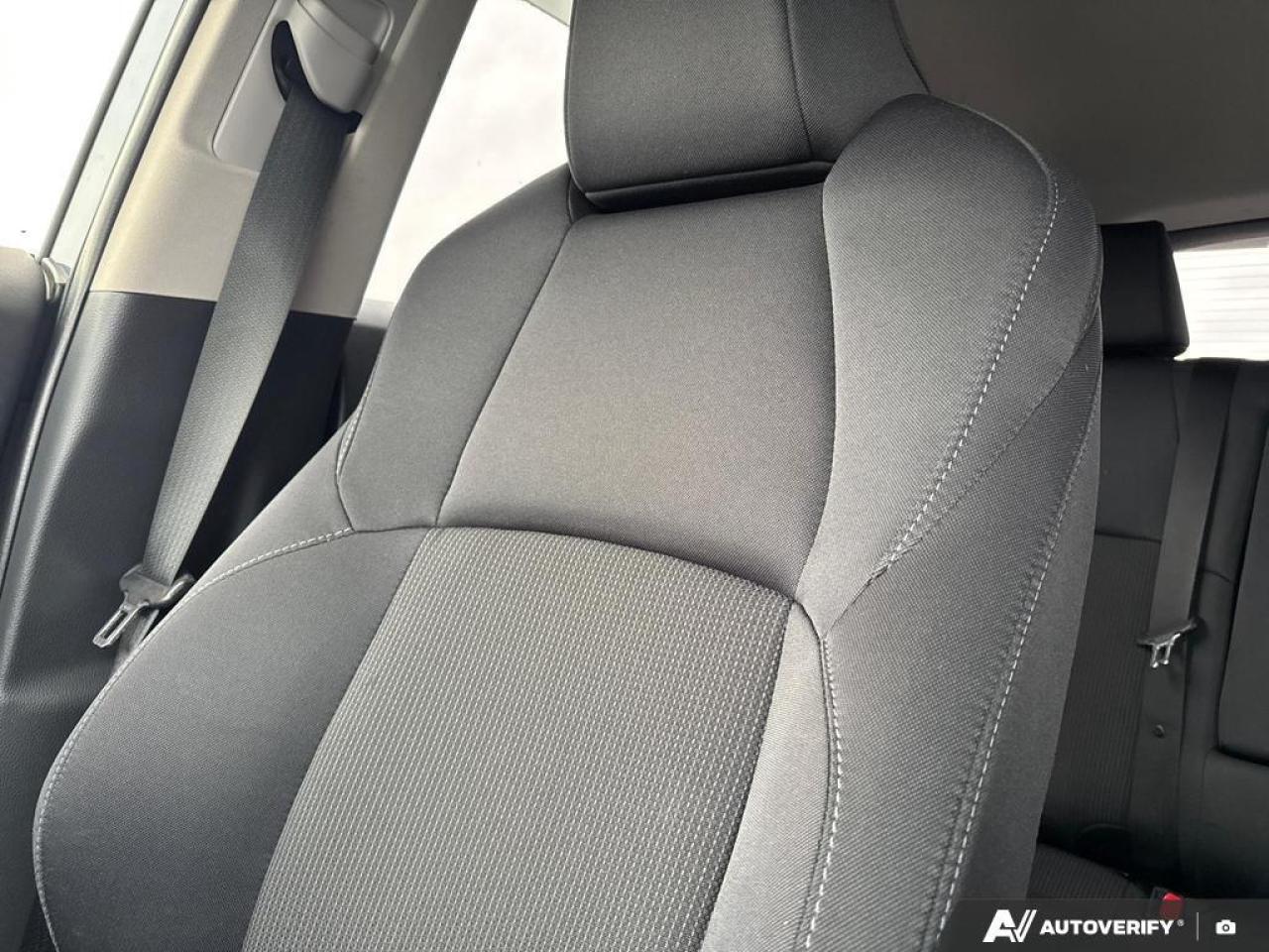 2022 Toyota Venza LE BACKUP CAM   BLUETOOTH   HTD SEATS   KEYLESS EN Photo