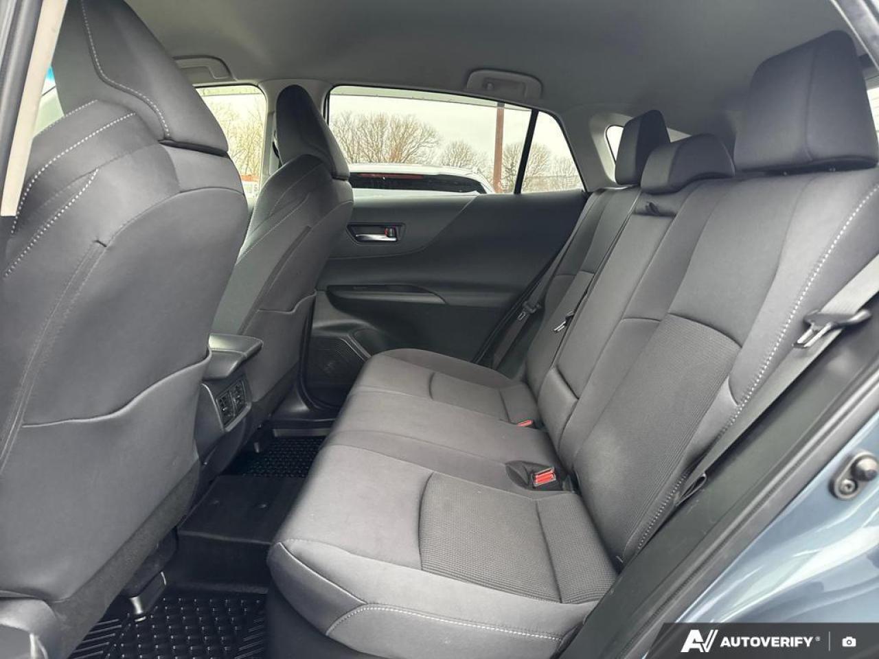 2022 Toyota Venza LE BACKUP CAM   BLUETOOTH   HTD SEATS   KEYLESS EN Photo