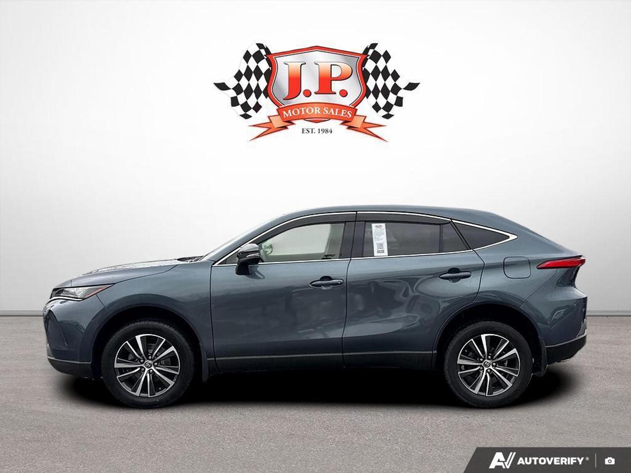 2022 Toyota Venza LE BACKUP CAM   BLUETOOTH   HTD SEATS   KEYLESS EN Photo