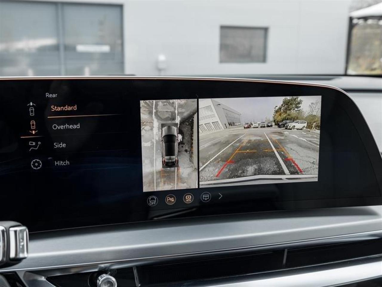 2026 Cadillac LYRIQ Luxury 4dr Photo