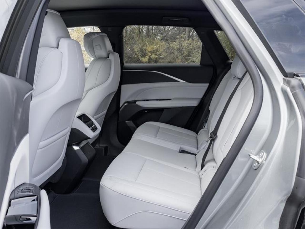 2026 Cadillac LYRIQ Luxury 4dr Photo