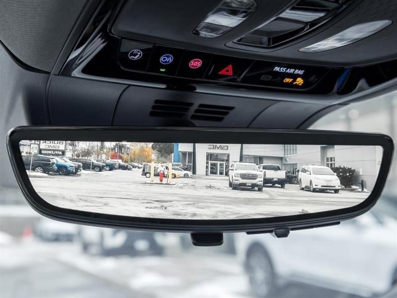 2026 Cadillac OPTIQ Luxury 4dr Photo