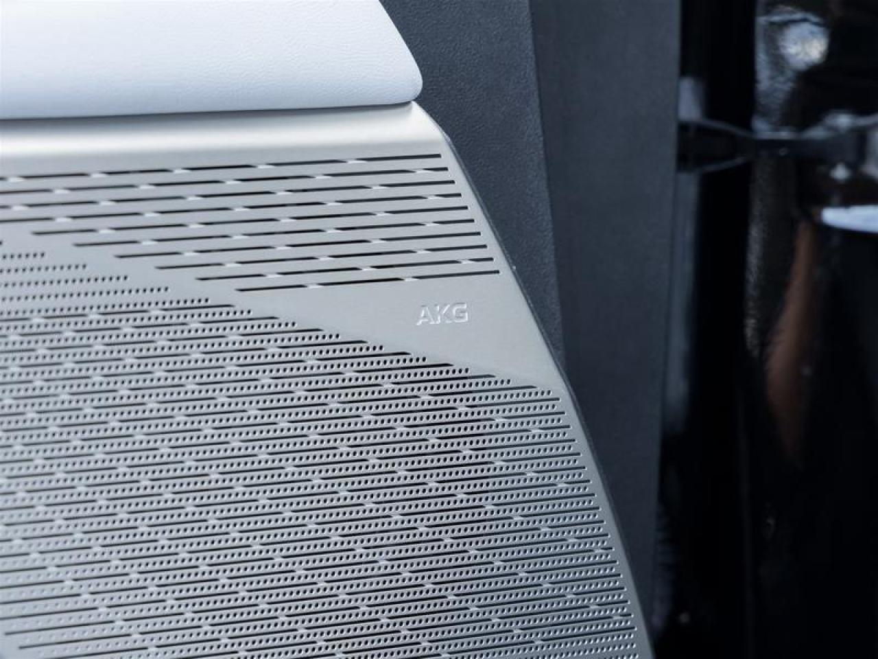 2026 Cadillac OPTIQ Premium Luxury 4dr Photo