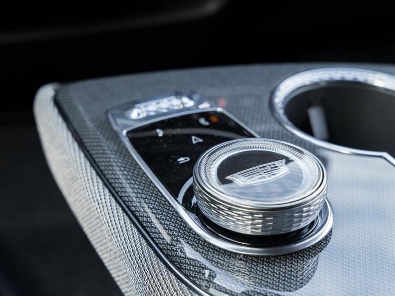 2026 Cadillac OPTIQ Sport 4dr Photo