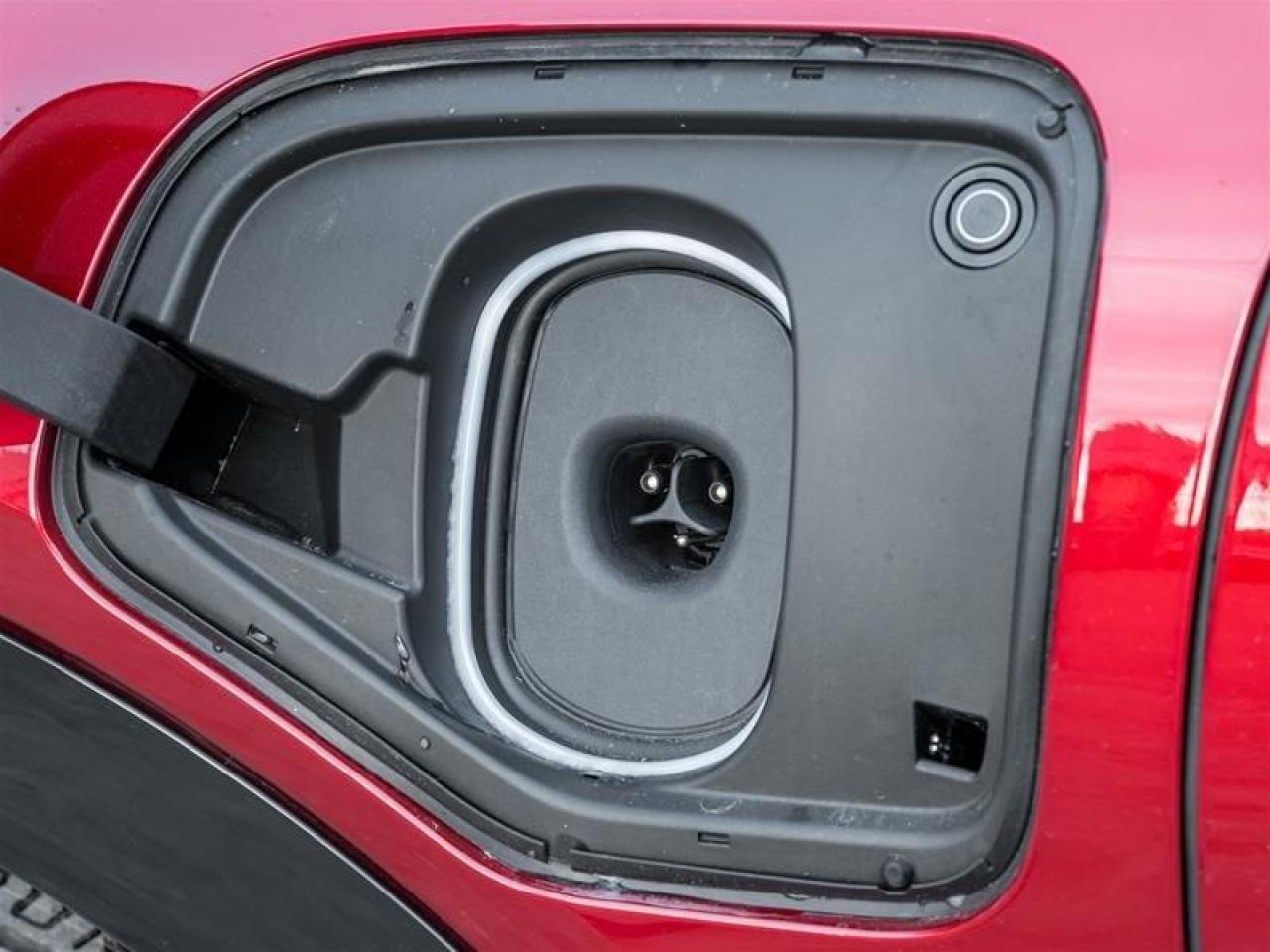 2026 Cadillac OPTIQ Premium Luxury 4dr Photo