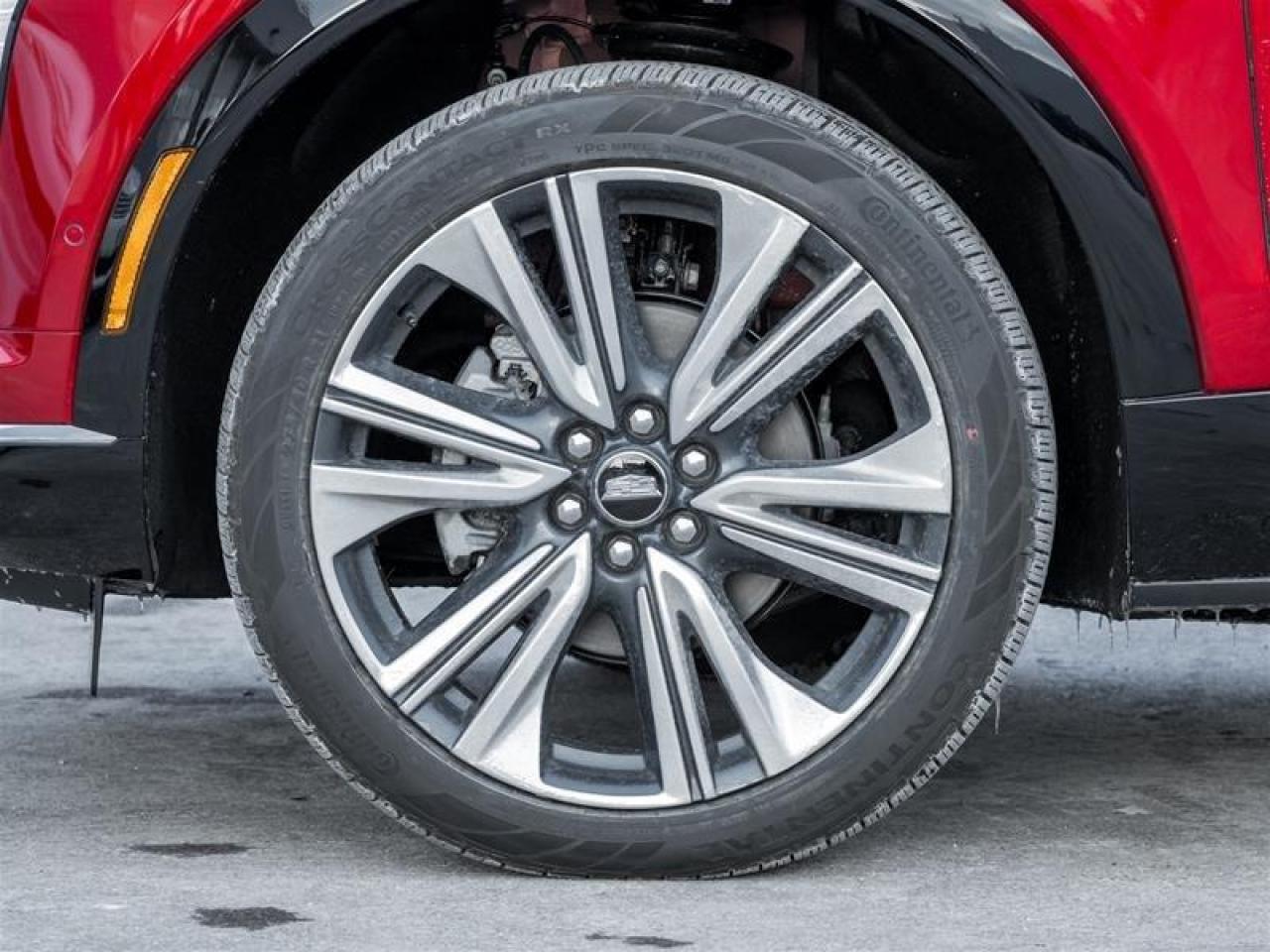 2026 Cadillac OPTIQ Premium Luxury 4dr Photo3