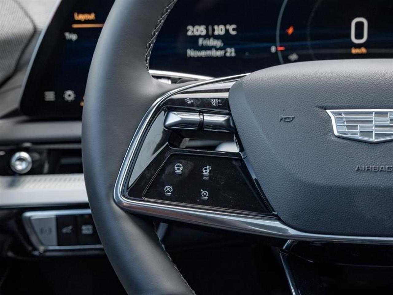 2026 Cadillac OPTIQ Luxury 4dr Photo