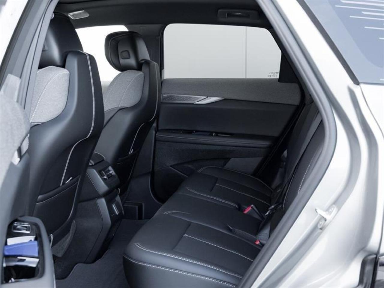 2026 Cadillac OPTIQ Luxury 4dr Photo