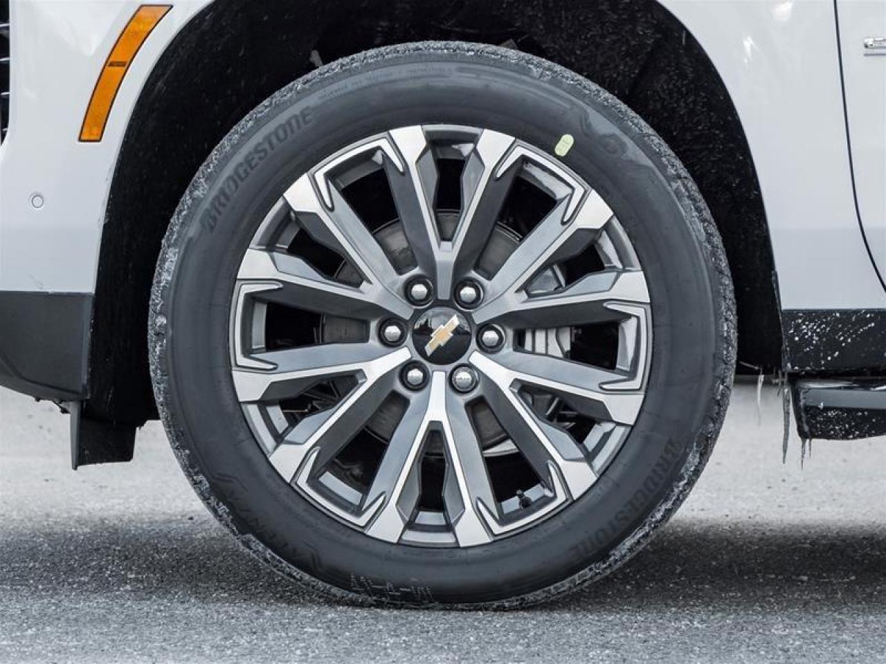 2026 Chevrolet Suburban High Country 4dr 4x4 Photo3