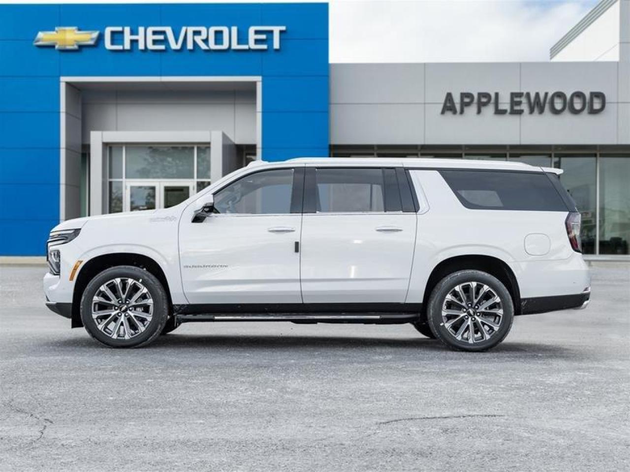 2026 Chevrolet Suburban High Country 4dr 4x4 Photo2