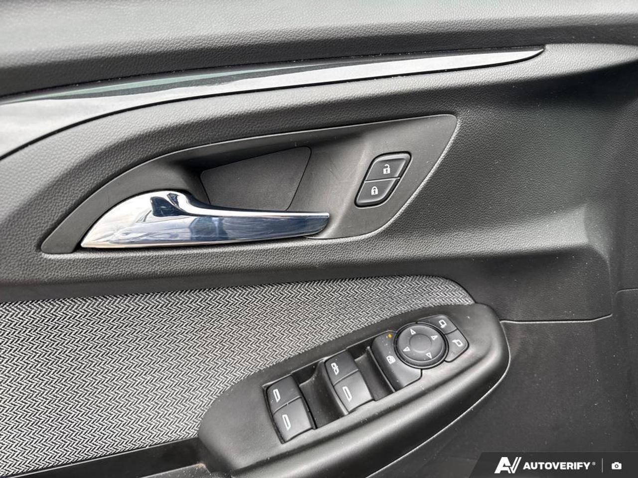 2022 Chevrolet TrailBlazer LT BACKUP CAM   BLUETOOTH   KEYLESS ENTRY   LANE A Photo