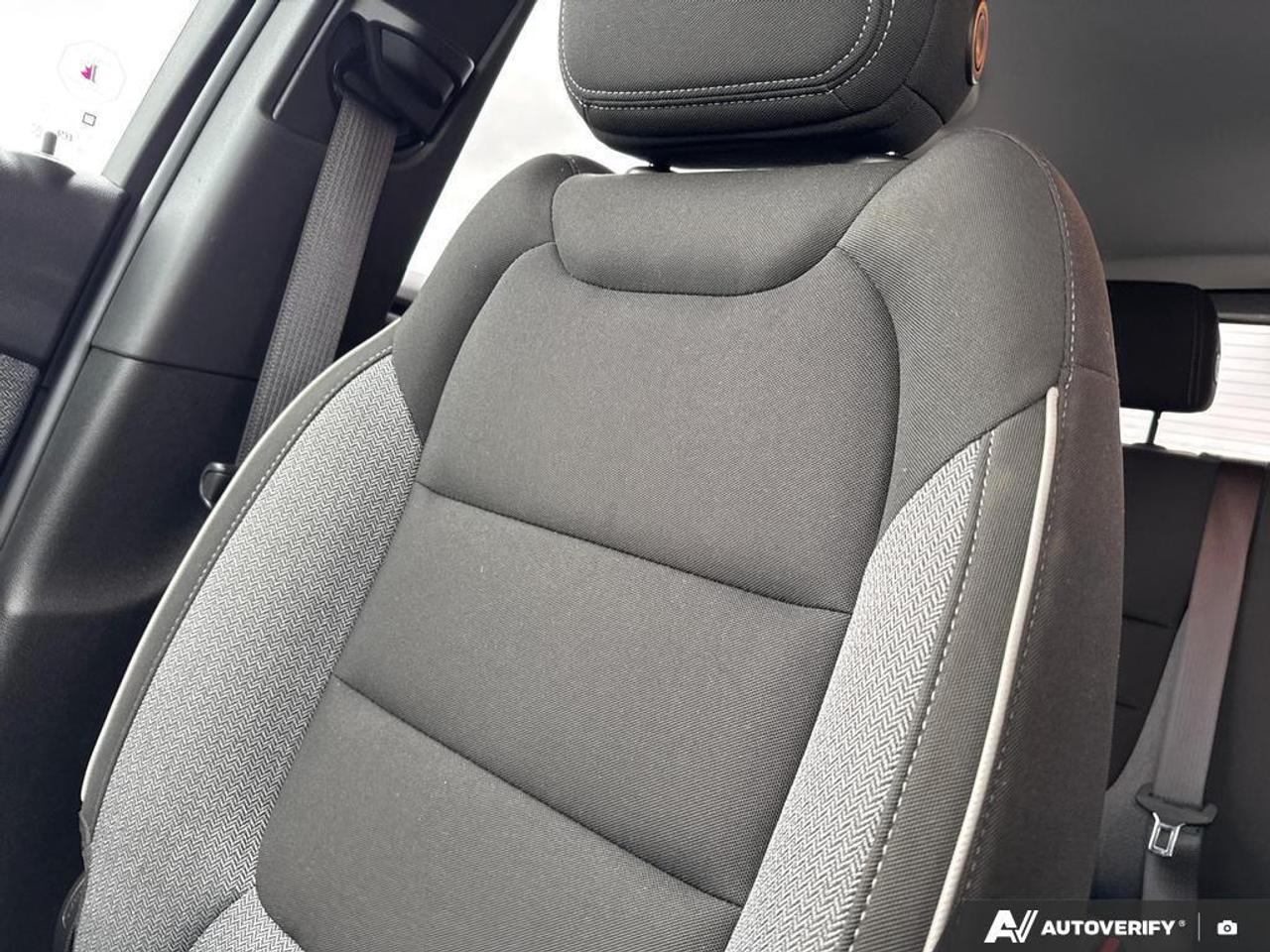 2022 Chevrolet TrailBlazer LT BACKUP CAM   BLUETOOTH   KEYLESS ENTRY   LANE A Photo