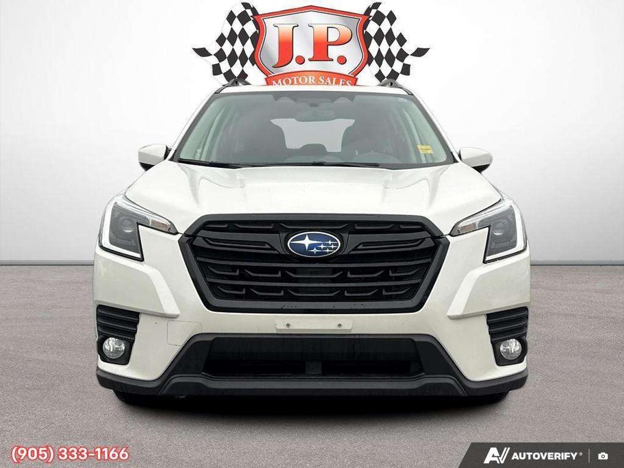 2023 Subaru Forester Touring Apple CarPlay & Android Auto • Power Sunroof • Heated Front Seats • Power Driver Seat • Lane Assist • SiriusXM® S Photo5