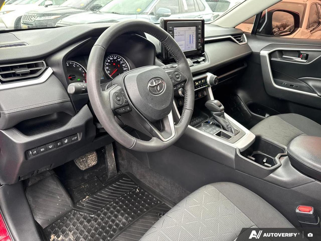 2022 Toyota RAV4 XLE BACKUP CAM   BLUETOOTH   HTD SEATS   KEYLESS E Photo