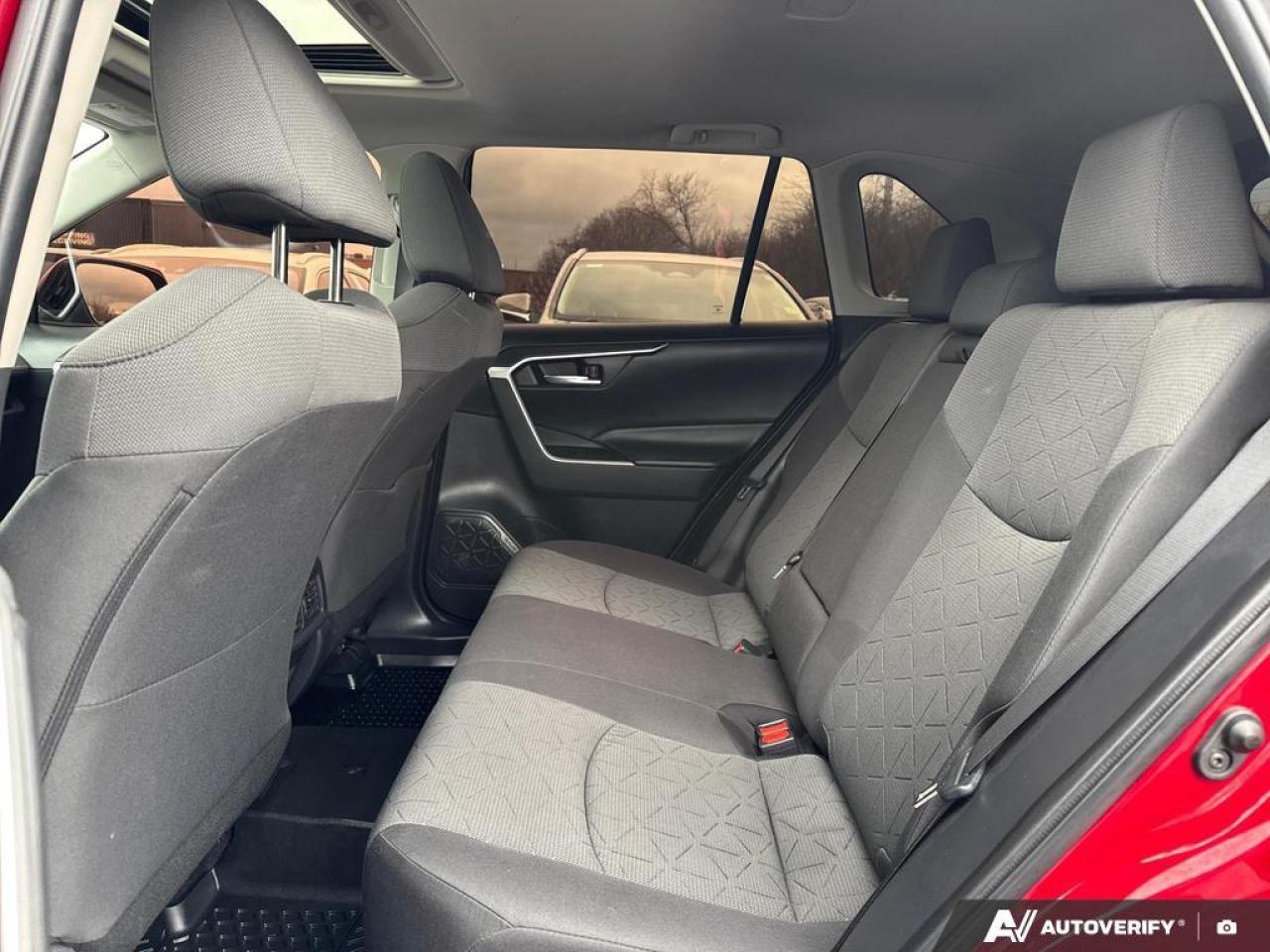 2022 Toyota RAV4 XLE BACKUP CAM   BLUETOOTH   HTD SEATS   KEYLESS E Photo