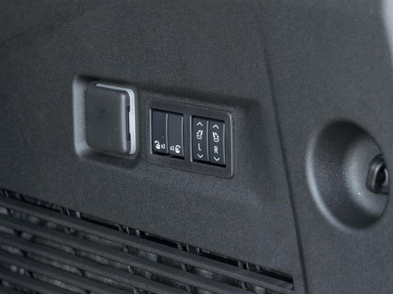 2026 Chevrolet Suburban RST 4dr 4x4 Photo