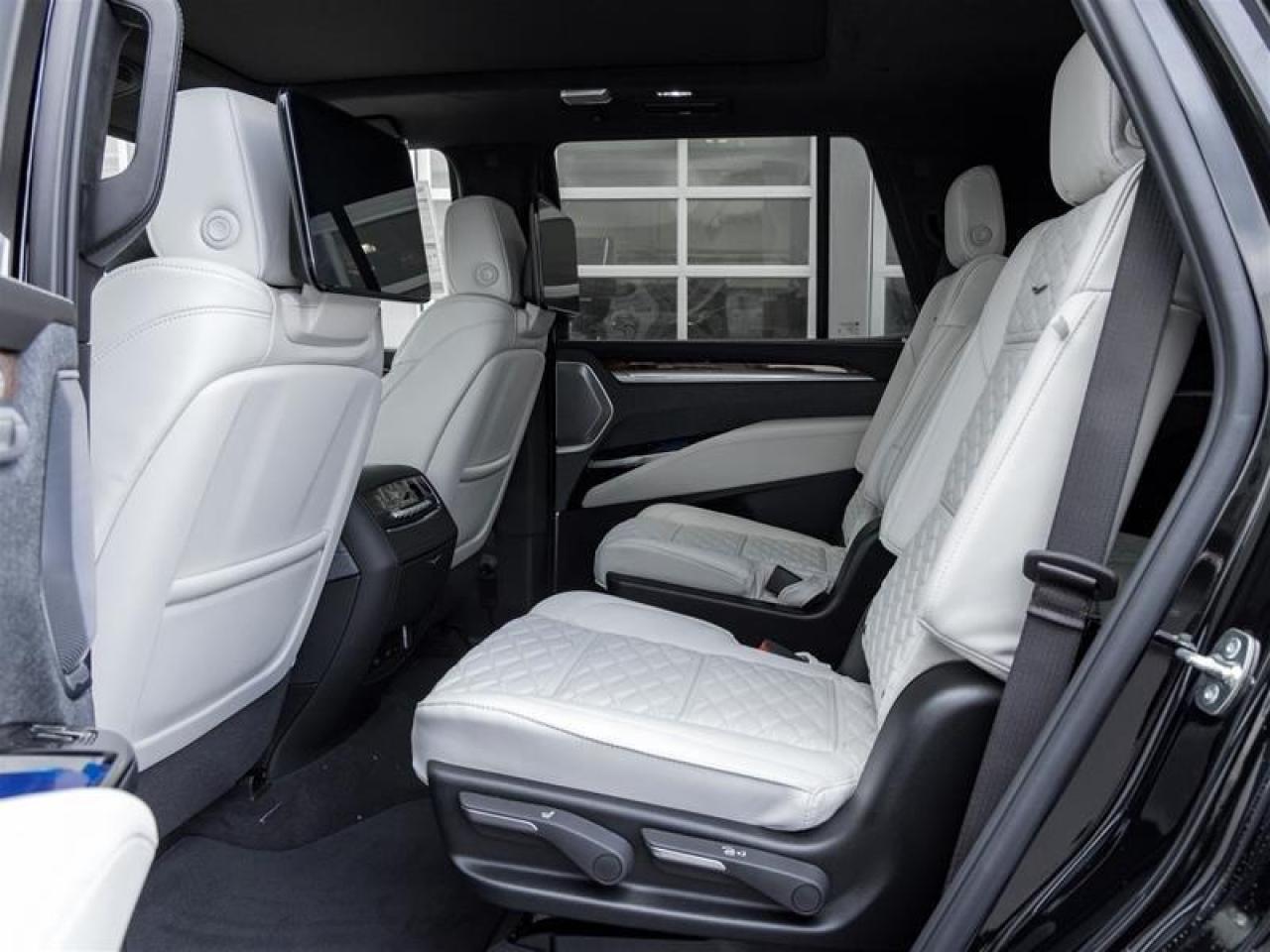 2026 Cadillac Escalade Platinum Sport 4dr 4x4 Photo