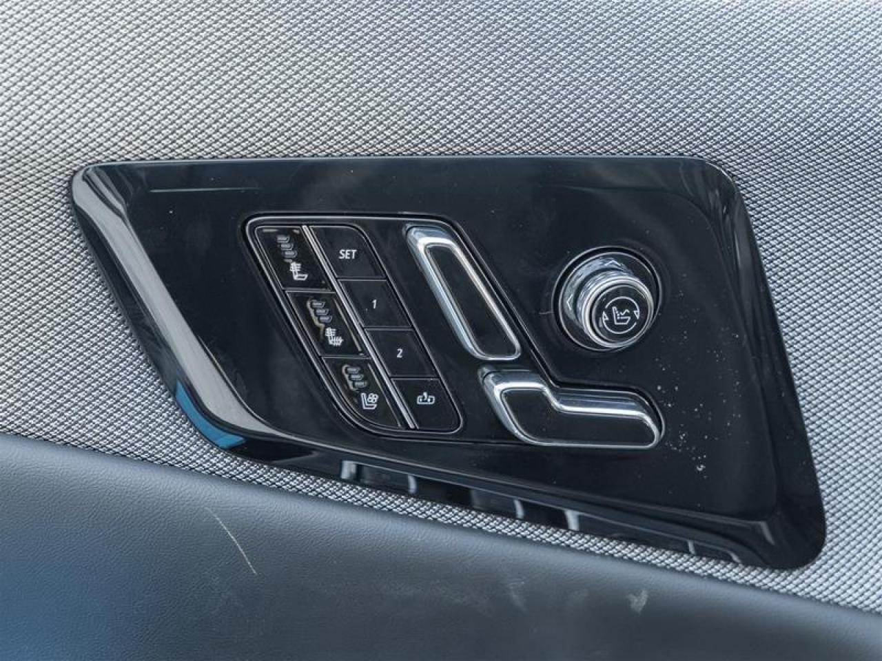 2026 Cadillac OPTIQ Premium Sport 4dr Photo