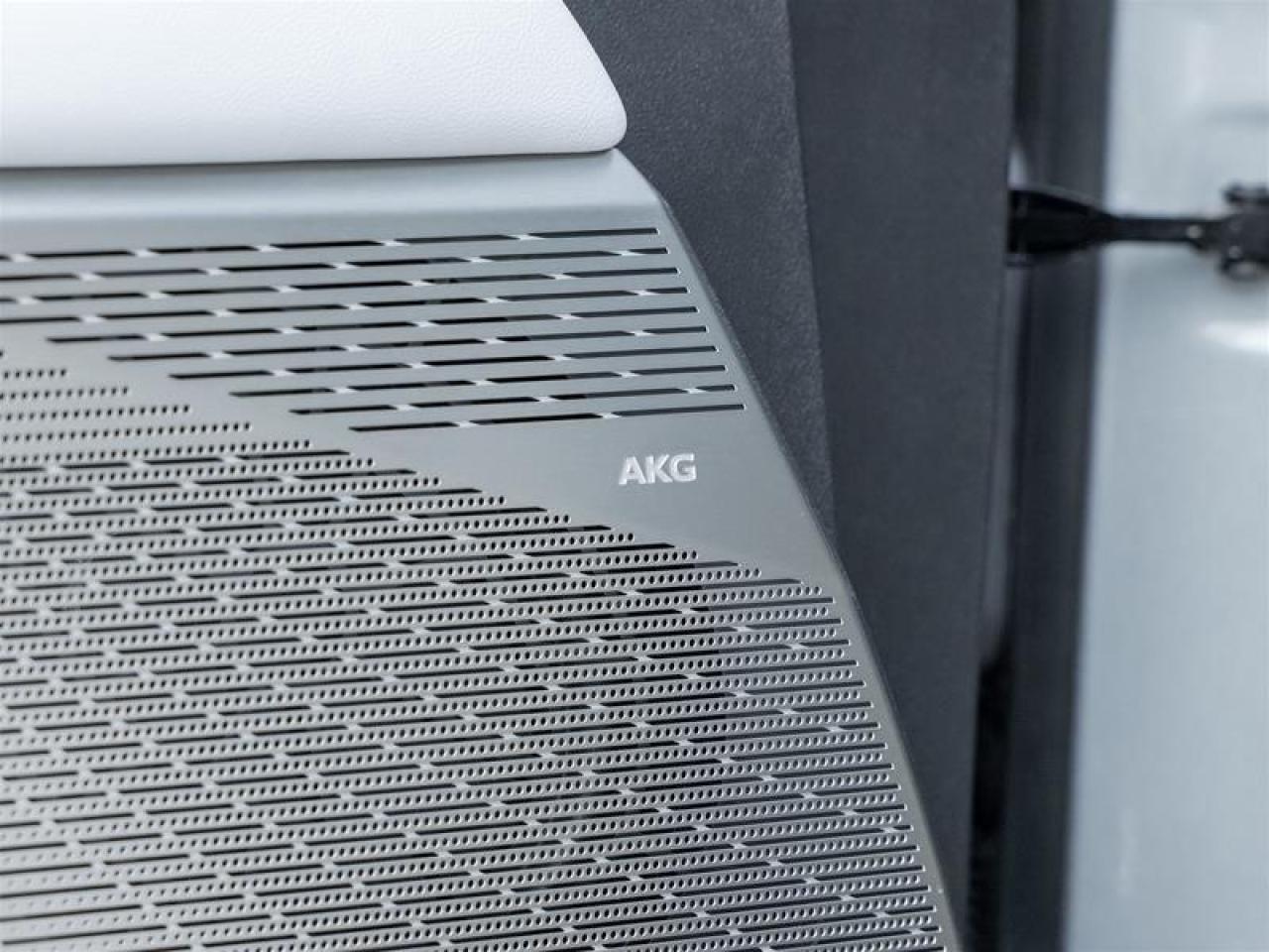 2026 Cadillac OPTIQ Premium Luxury 4dr Photo