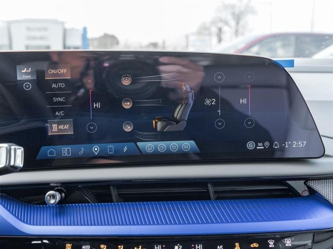 2026 Cadillac OPTIQ Premium Luxury 4dr Photo