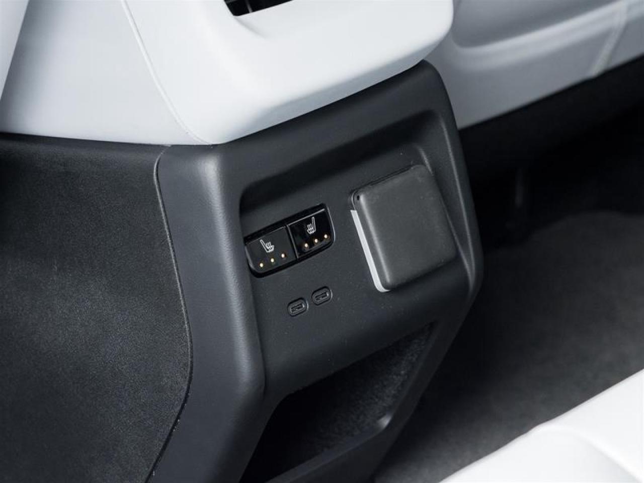 2026 Cadillac OPTIQ Premium Luxury 4dr Photo