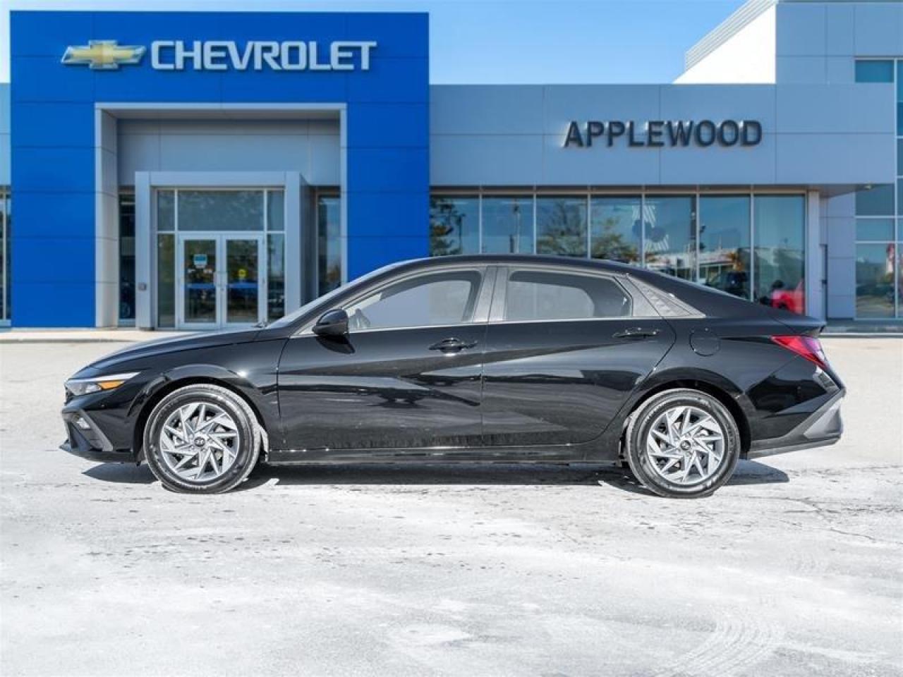 2025 Hyundai Elantra  Photo2