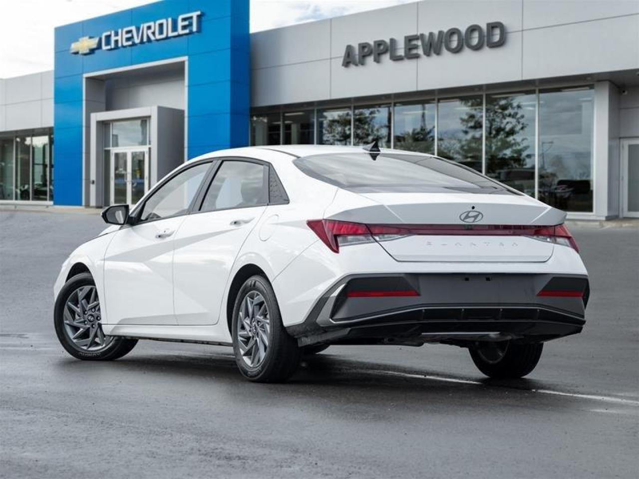 2025 Hyundai Elantra  Photo4