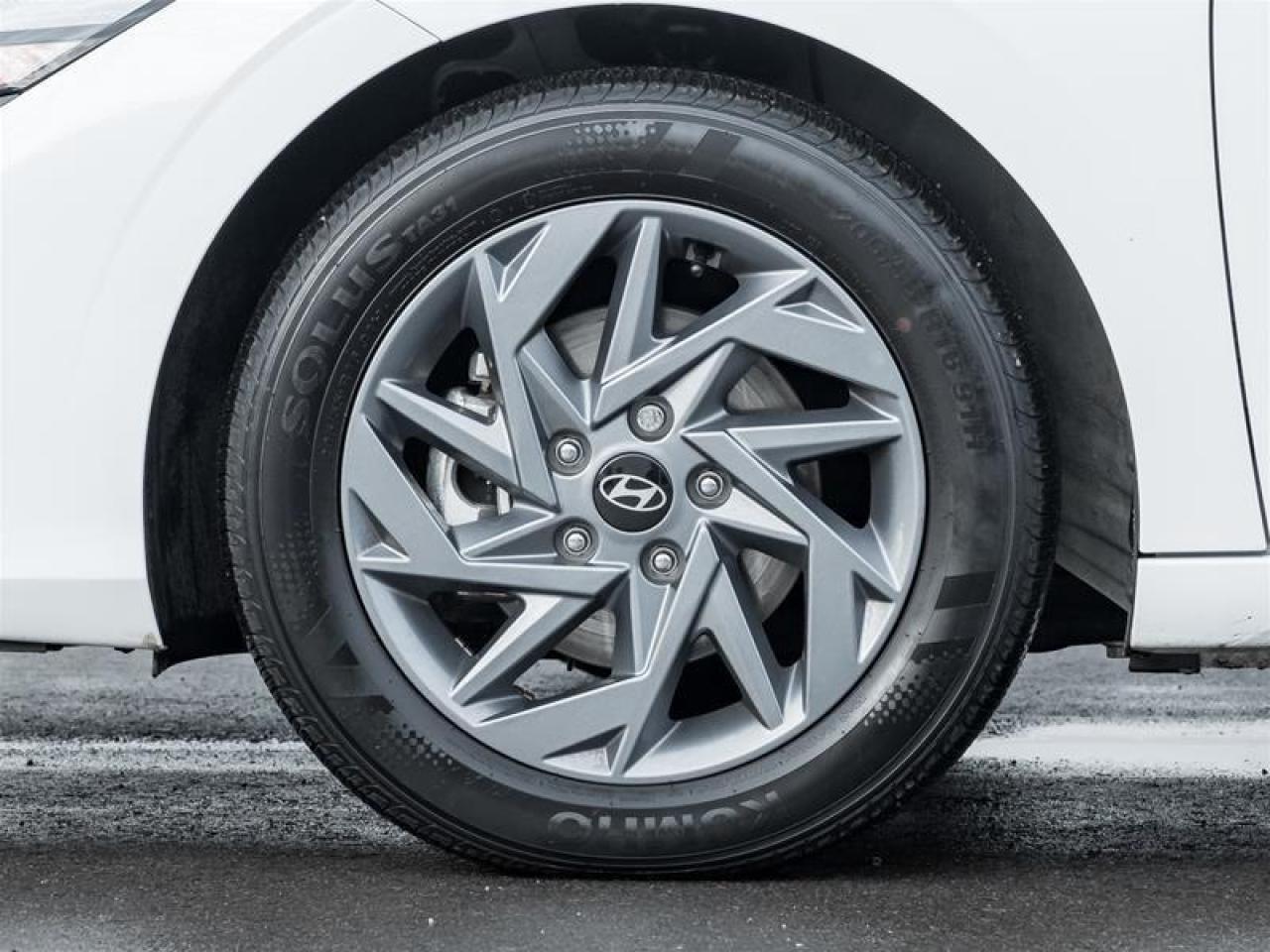 2025 Hyundai Elantra  Photo