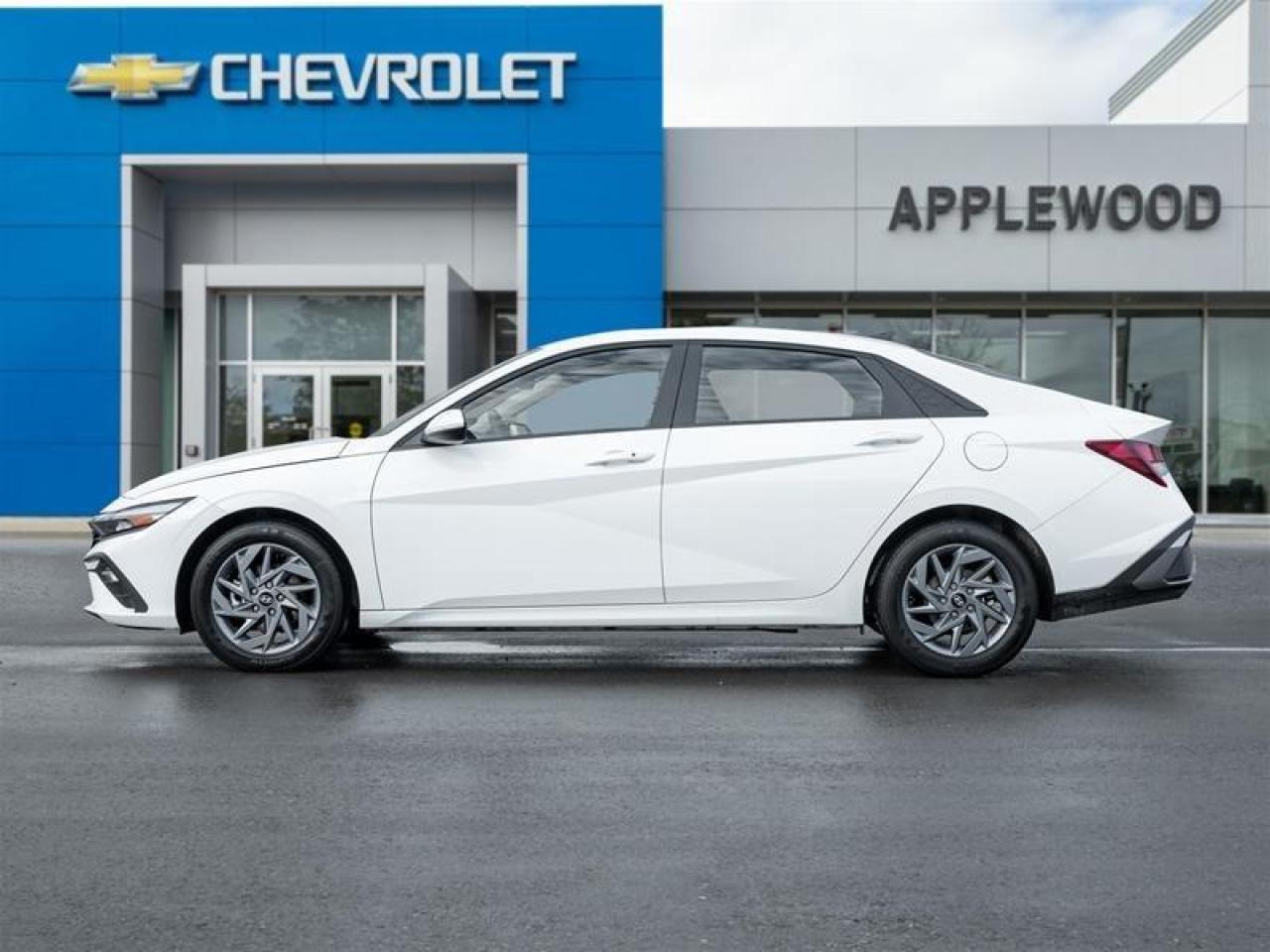 2025 Hyundai Elantra  Photo2