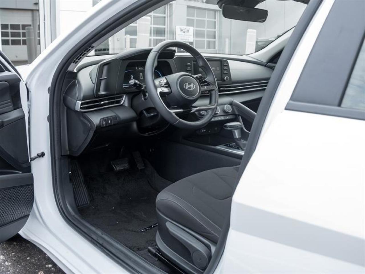 2025 Hyundai Elantra  Photo