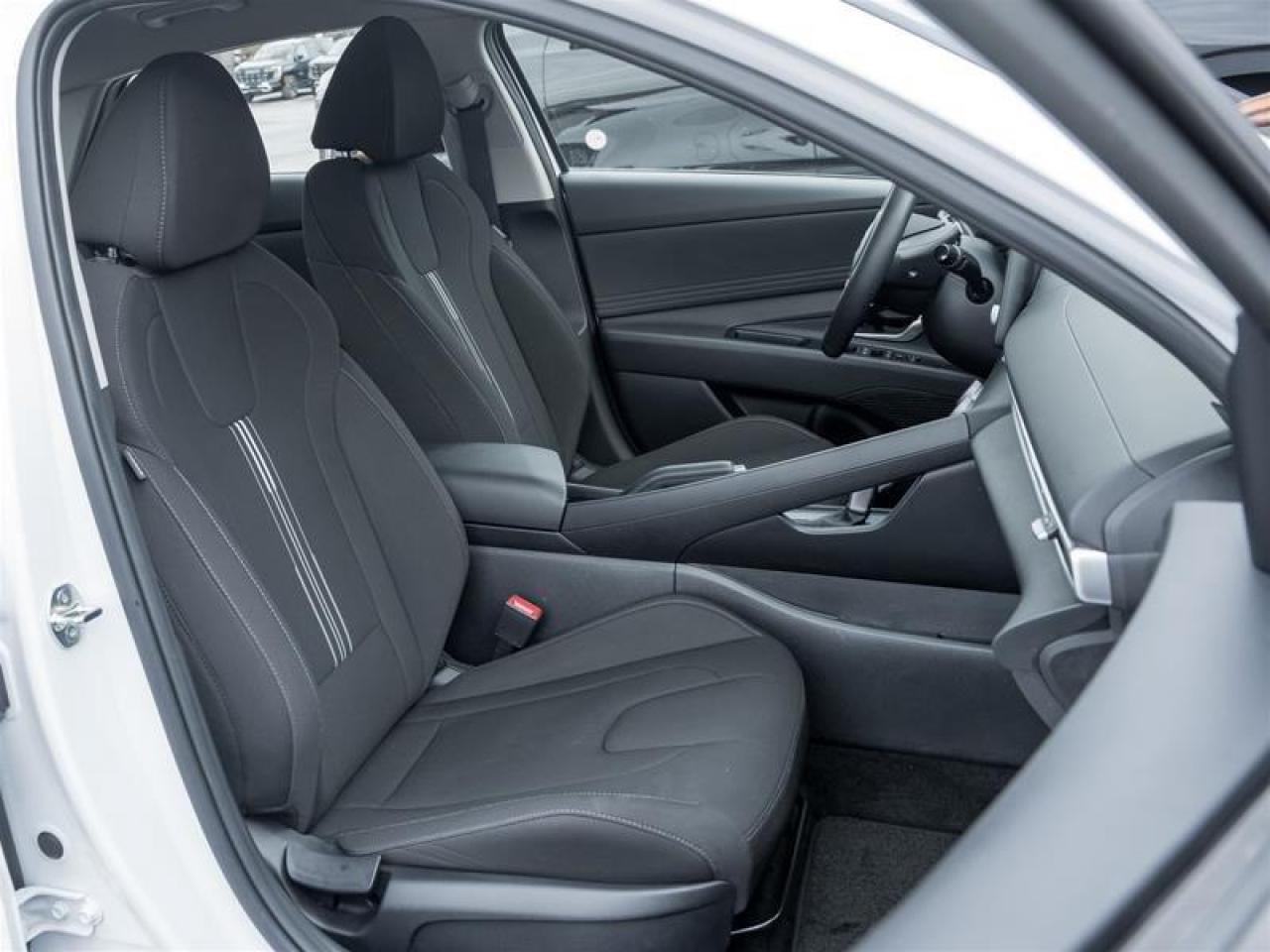 2025 Hyundai Elantra  Photo