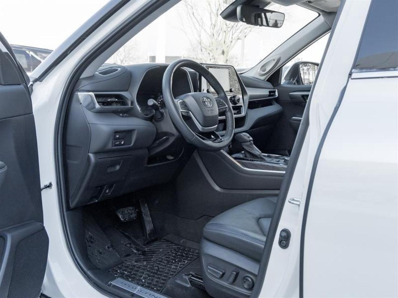 2022 Toyota Highlander Limited 4dr All-Wheel Drive Photo