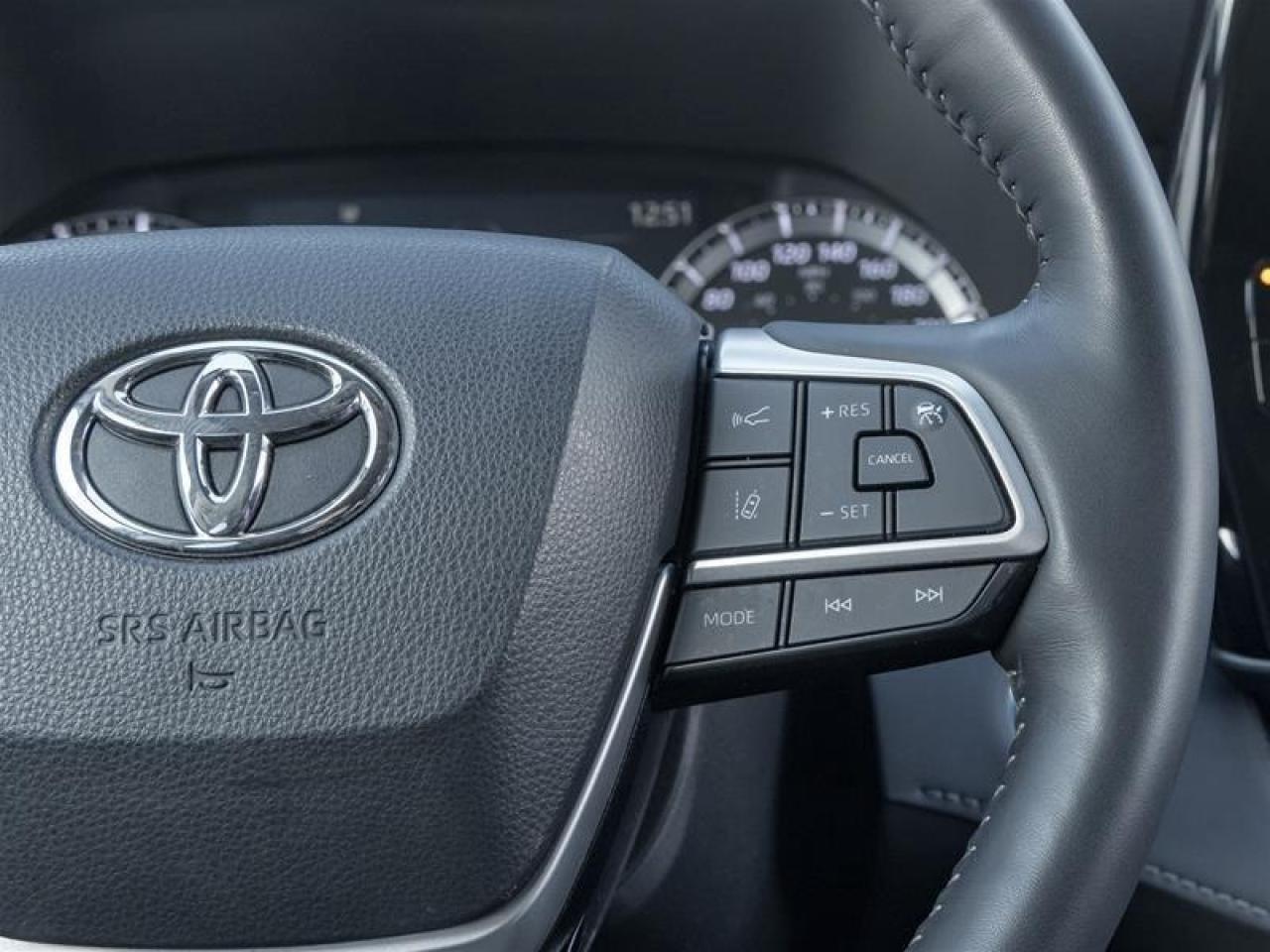 2022 Toyota Highlander Limited 4dr All-Wheel Drive Photo