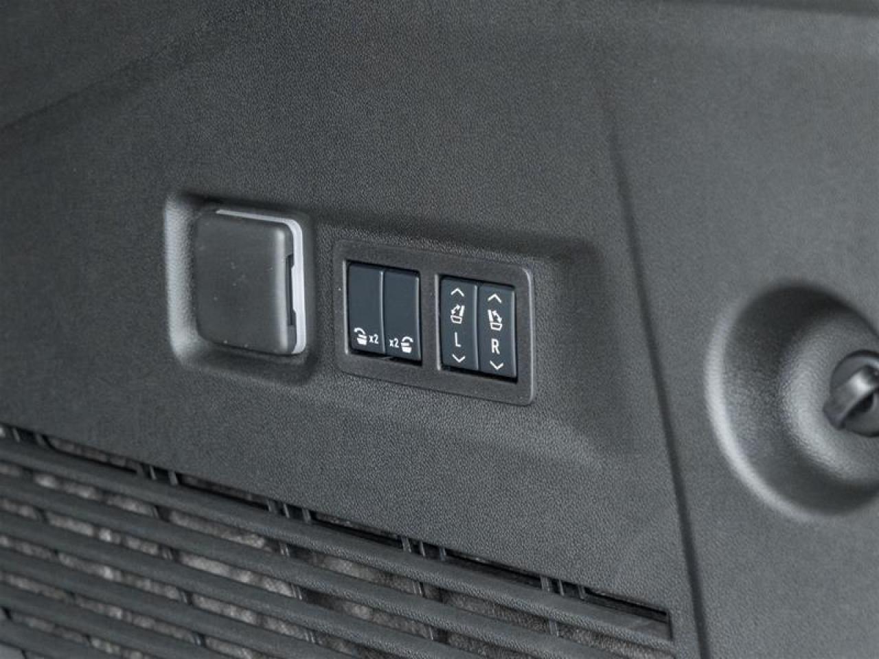 2026 GMC Yukon XL Denali Ultimate 4dr 4x4 Photo