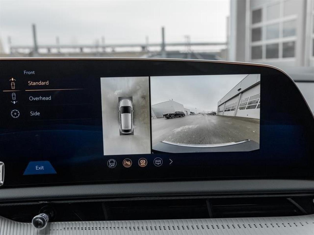 2026 Cadillac OPTIQ Premium Luxury 4dr Photo