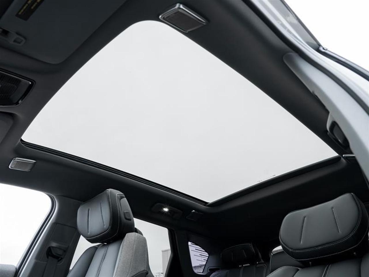 2026 Cadillac OPTIQ Sport 4dr Photo