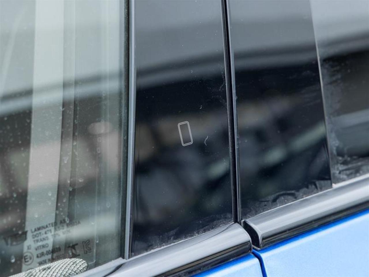 2026 Cadillac OPTIQ Premium Luxury 4dr Photo4