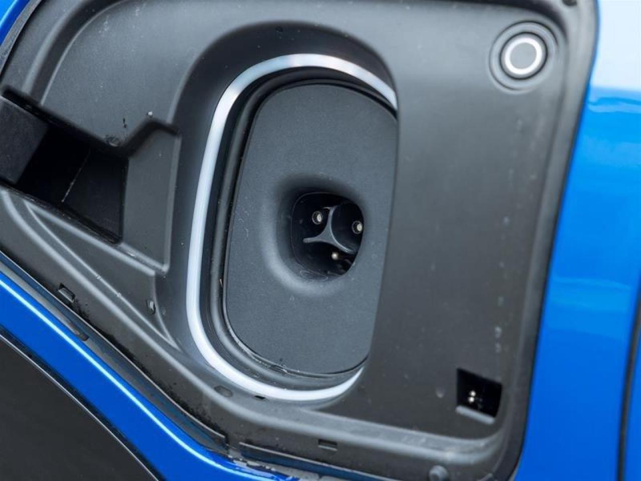 2026 Cadillac OPTIQ Premium Luxury 4dr Photo